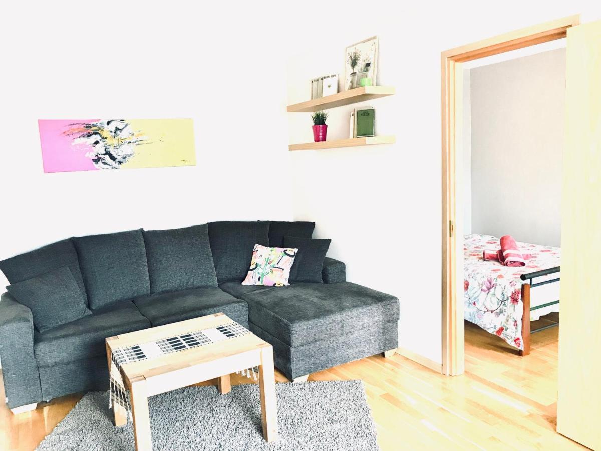 Cozy Central Apartment Talin Exterior foto