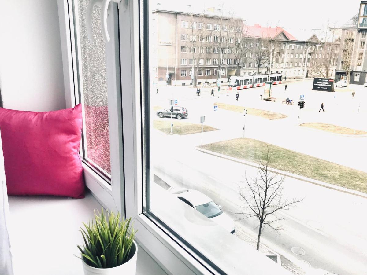 Cozy Central Apartment Talin Exterior foto